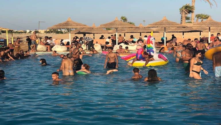 Rental Apartments in Hurghada and Pool Parties at Sliders Cable Park in El Gouna